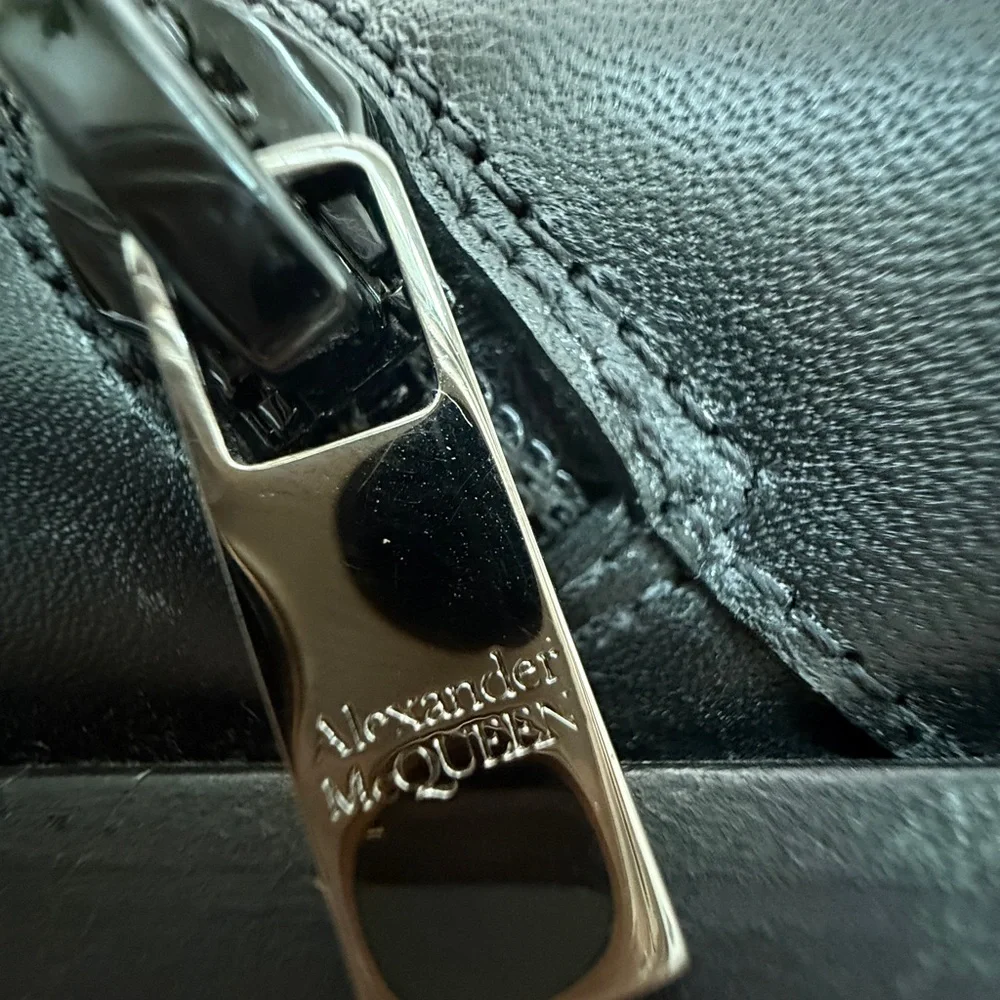 Alexander McQueen Tread Slick Lite leather Boot (Men) Sz 41 - Picture 8 of 14